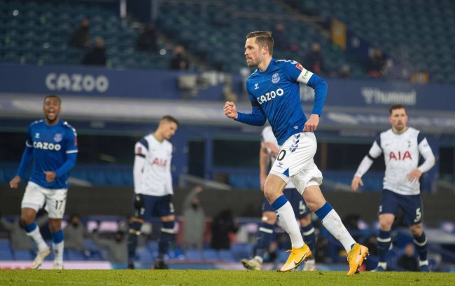 姆巴佩的康 姆巴佩的康